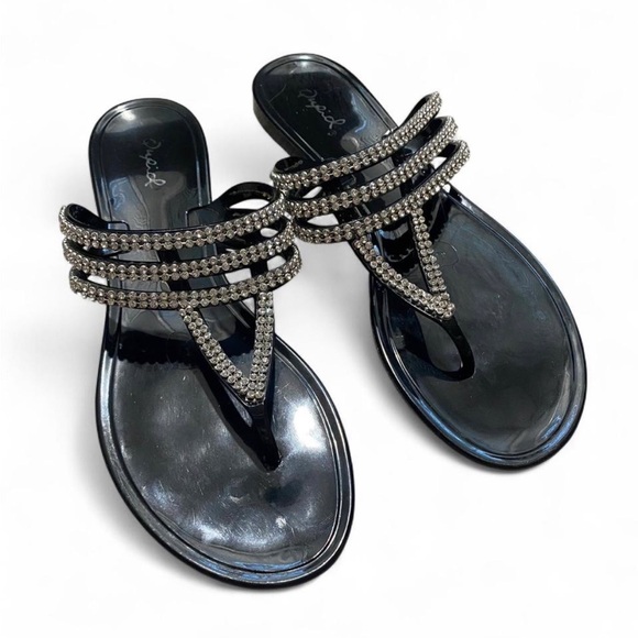 ✨ Qupid rhinestone embellished strappy jelly sandals. Size 39. - Picture 1 of 6